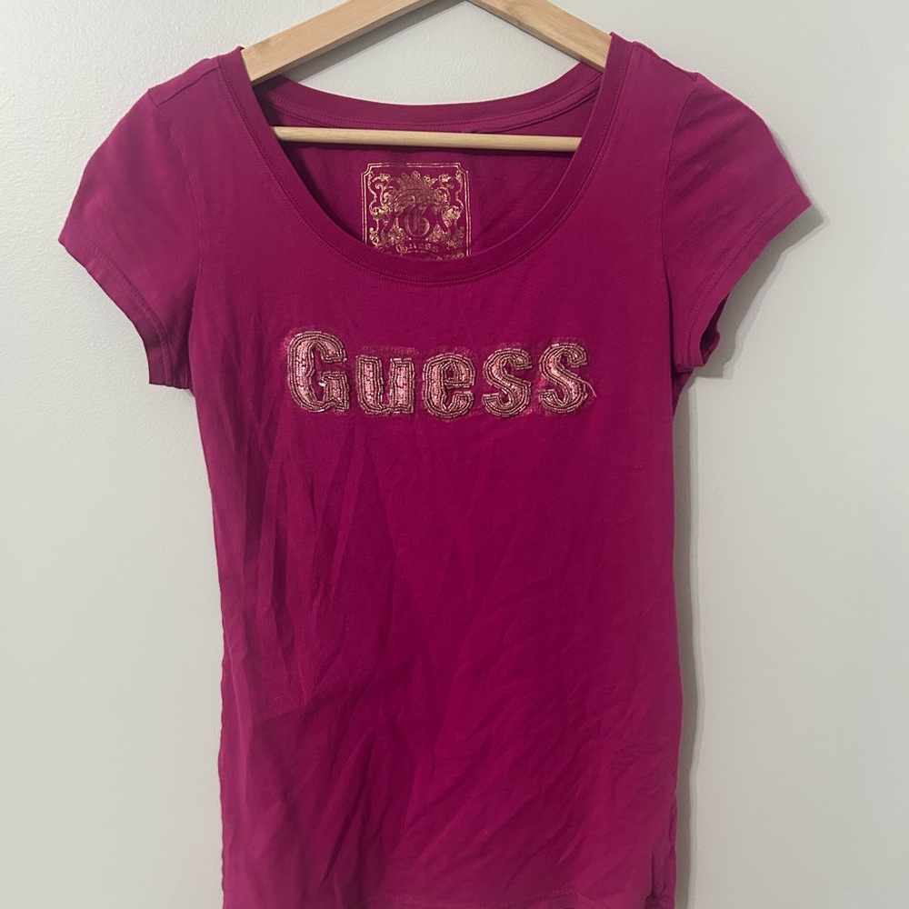 Guess Women's Pink T-Shirt